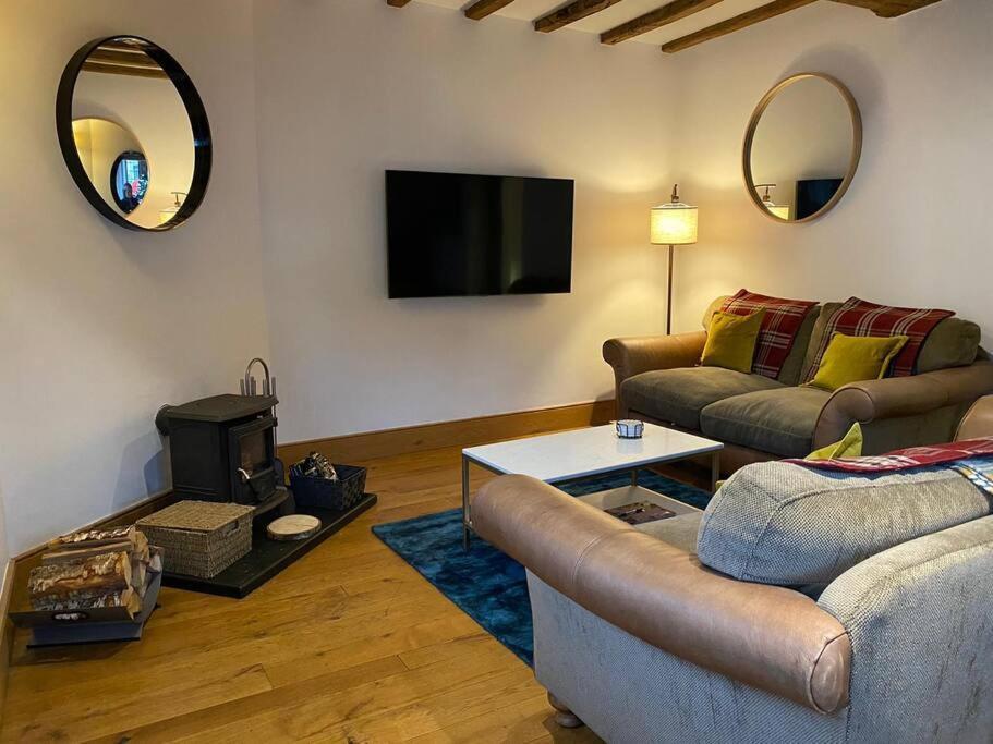 The Horners - Log Burner, Cheshire Village, Parking, Walks, Aga, Dogs Prestbury  Exterior photo
